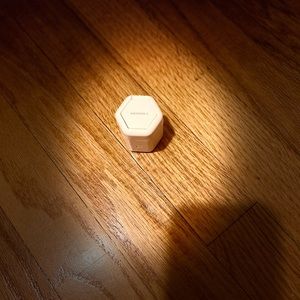 Keep Your Cadence Capsule! Petal color! Holds .56 oz